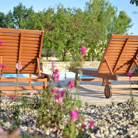 Pavlovi Dvori Prázdninový dům