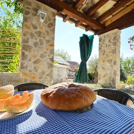 Pavlovi Dvori Prázdninový dům