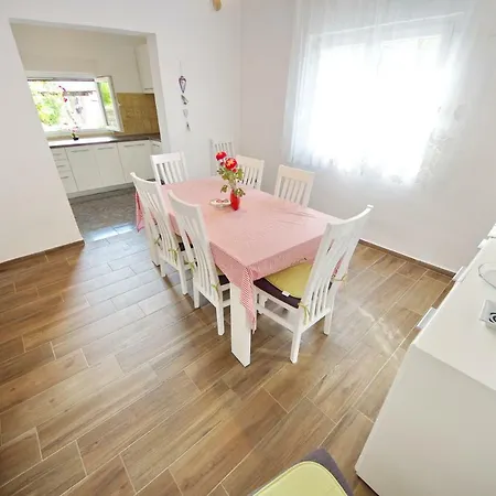 Pavlovi Dvori Hébergement de vacances